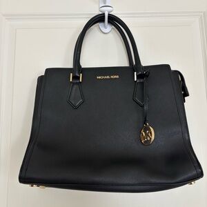 Sale! Michael Kors Hope Medium Messenger Satchel Black Leather